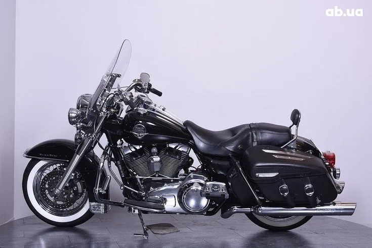 Harley-Davidson Touring Image 7